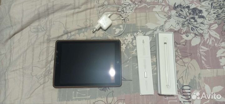 IPpad(6-го поколения) +Apple Pencil 1