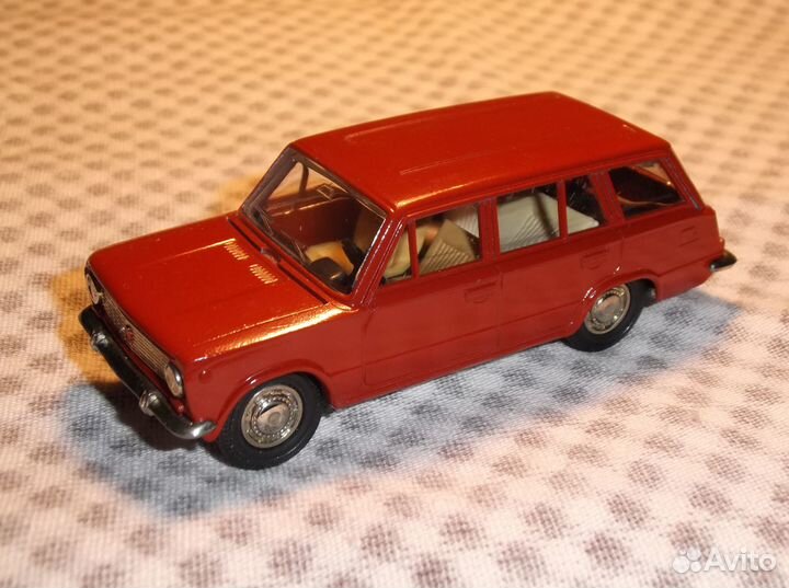Модель ваз 2102. Саратов. Номерная. А 11. В идеале