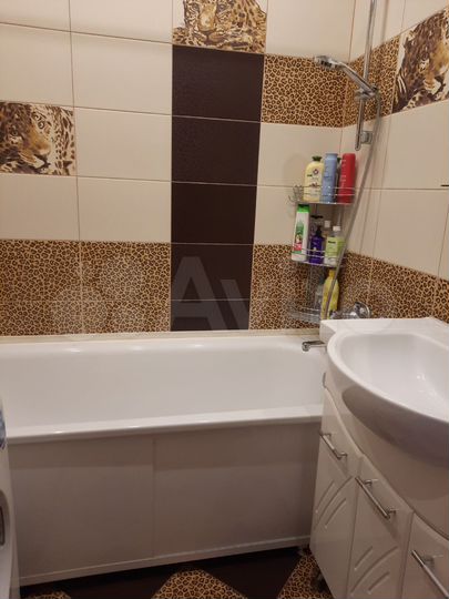 2-к. квартира, 53 м², 6/10 эт.