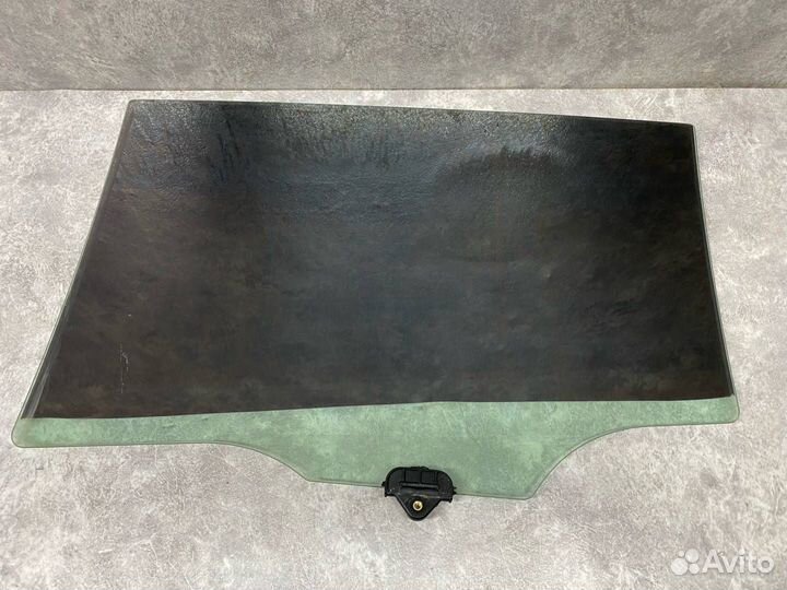 Стекло двери задней правой Kia Sportage 3 SL 2011