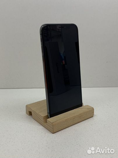 iPhone Xs, 64 ГБ