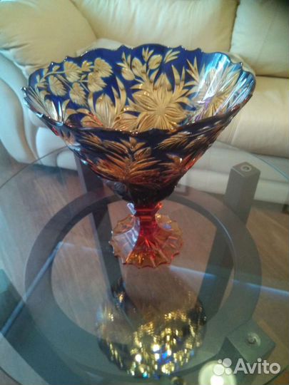 Хрустальная ваза для фруктов на ножке