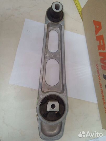 Опора двигателя 5274903AD chrysler