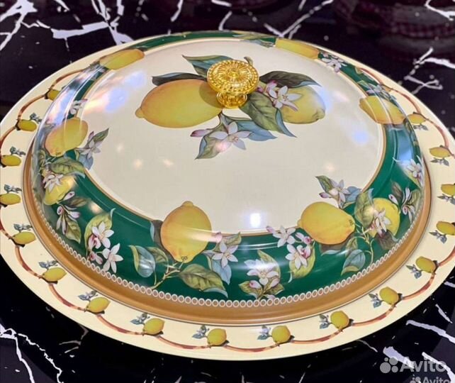 Блюдо эмалированное с крышкой