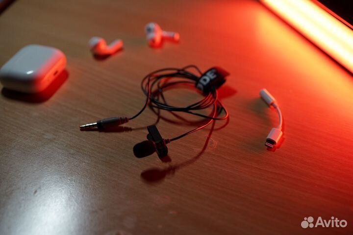 Петличный микрофон Rode Lavalier GO