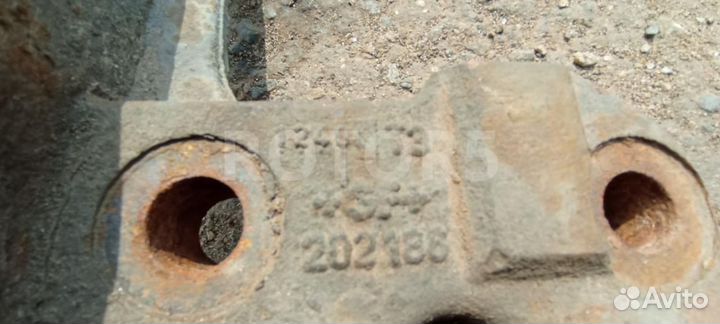 Кронштейн крепления пневморессоры правый DAF