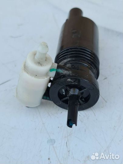 Моторчик омывателя лобового стекла Mercedes W222