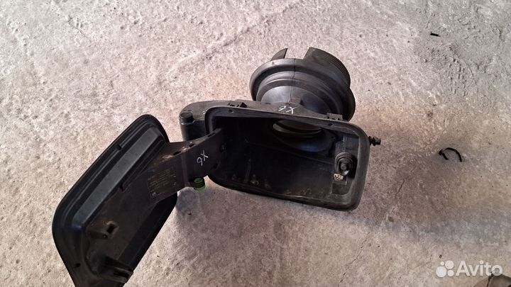 Лючок бензобака бмв х6е71