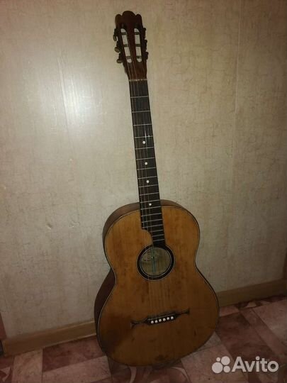 Акустическая гитара