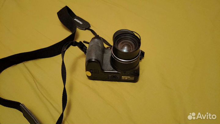 Компактный фотоаппарат Fujifilm S1500