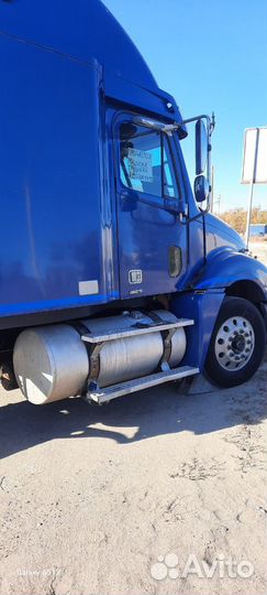 Freightliner Columbia, 2002