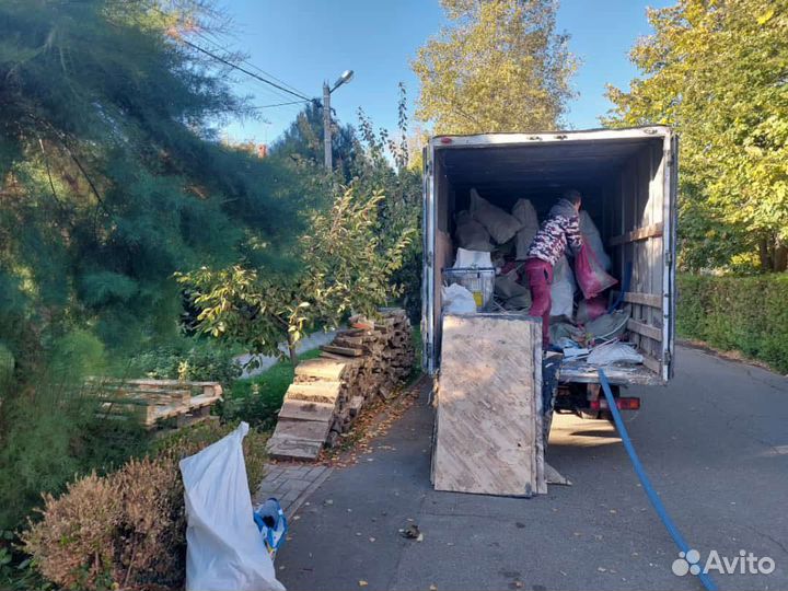 Демонтаж квартир Демонтаж стяжки