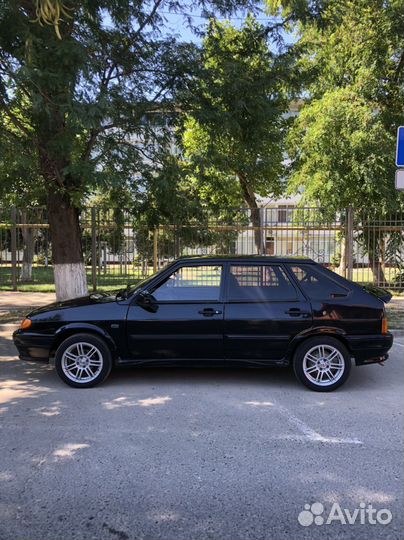 Автомобильное сиденье