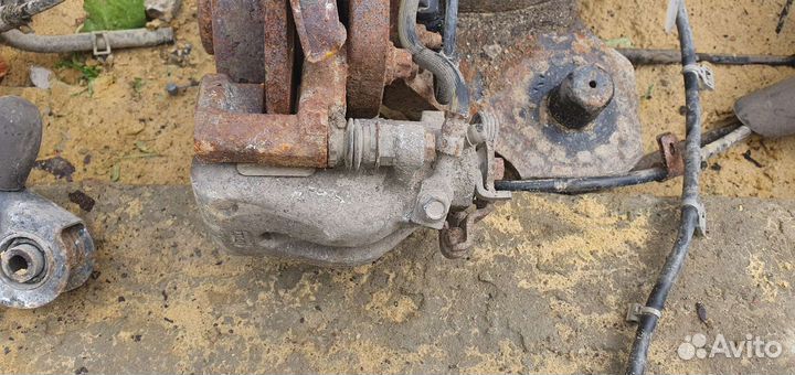 Опель зафира B суппорт