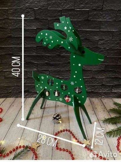 Олень под ёлочку фигурка