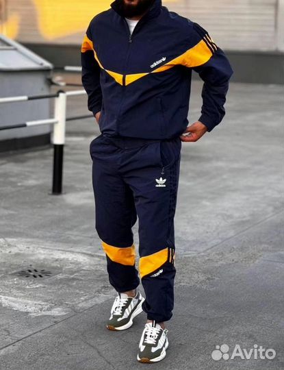 Спортивный костюм Adidas