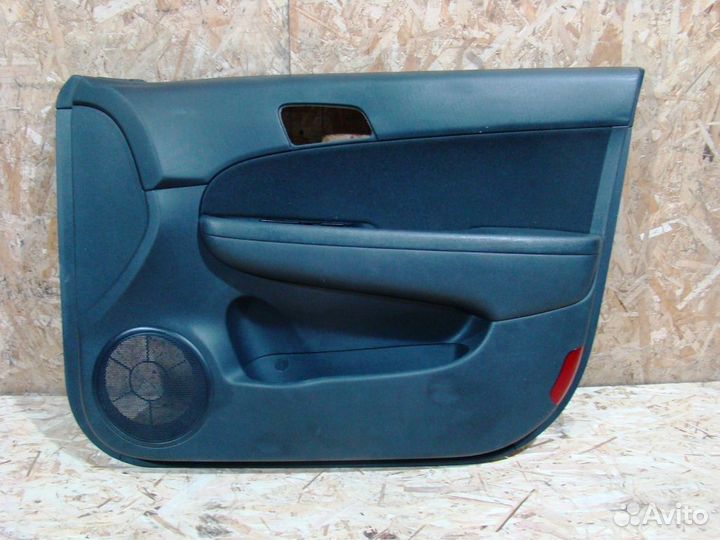 Hyundai i30 Обшивка двери передней правой