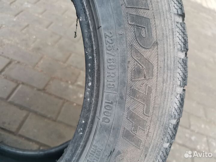 Toyo Tranpath S/U 225/60 R18