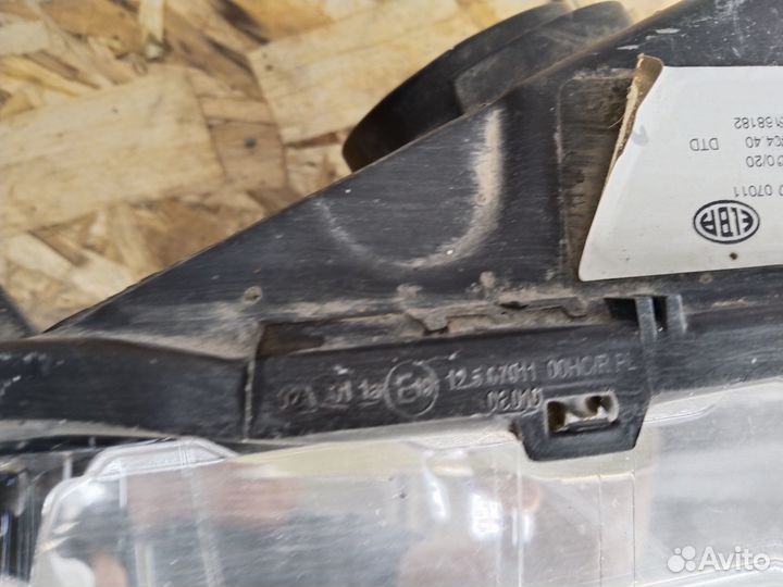 Фара правая LADA Largus / Renault Logan