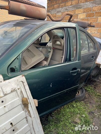 Двери фольксваген боро