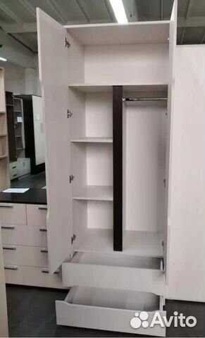 Шкаф распашной