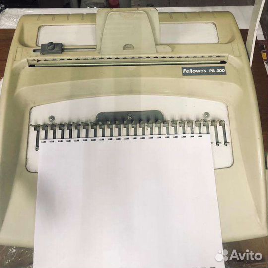 Брошюратор, перфоратор