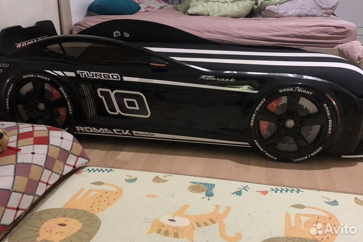 Кровать машина