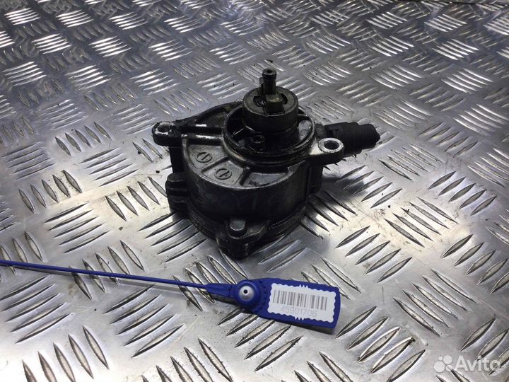 Насос вакуумный Mercedes C-klasse A6462300065; A64