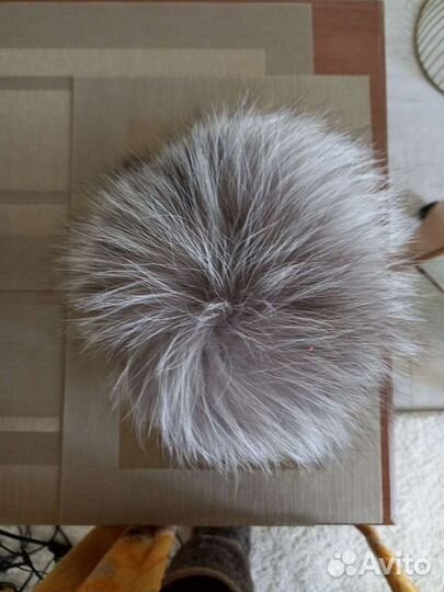 Шапки из натурального меха новые