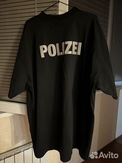 Vetements polizei