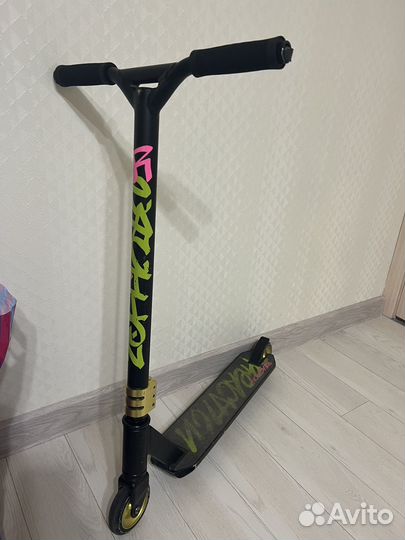 Самокат трюковой