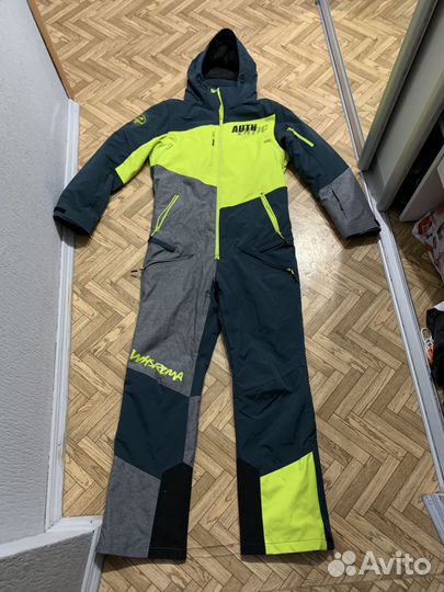 Горнолыжный костюм 46 S