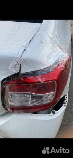 Задние фонари от Рено Логан