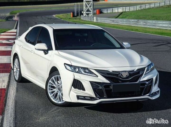 Обвес Camry 70. Белый-перламутр