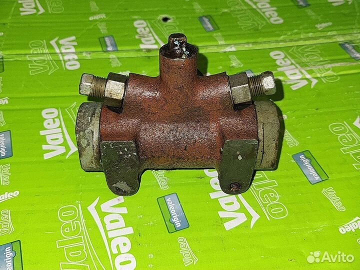 Делите тормозов газ 24