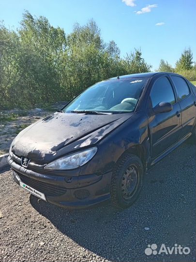 Peugeot 206 1.4 МТ, 2007, битый, 259 304 км