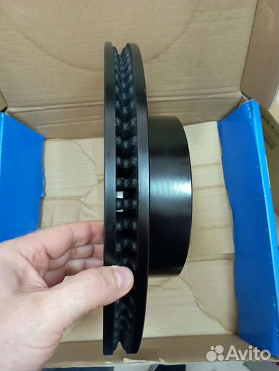 Диск тормозной перед перф Land Cruiser 200