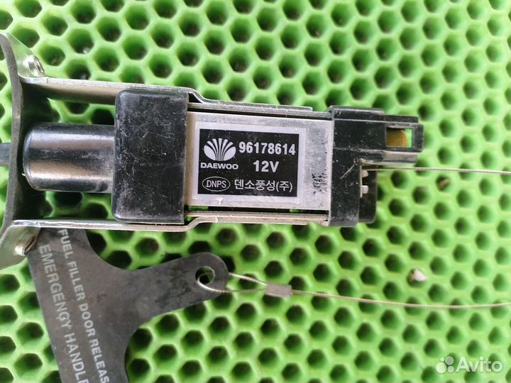 Активатор лючка бензобака Дэу Нексия