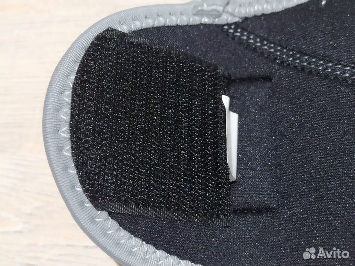 Суппорт запястья Starfit SU-705