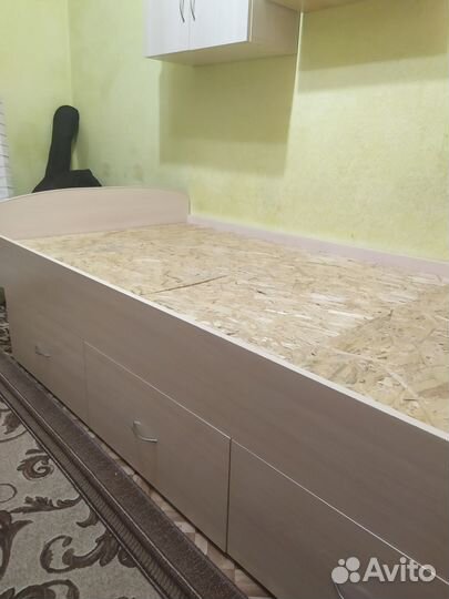 Продам кровать