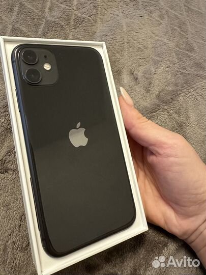 iPhone 11, 64 ГБ