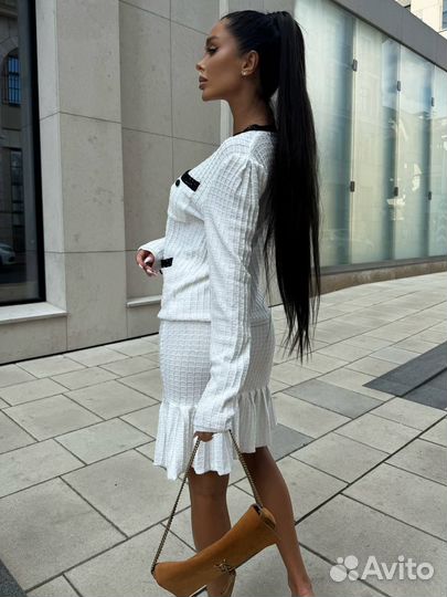 Костюм женский