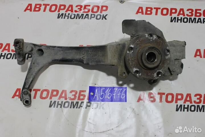 Кулак поворотный передний правый для Volkswagen Pa