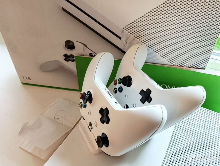 Игровая приставка xbox one s