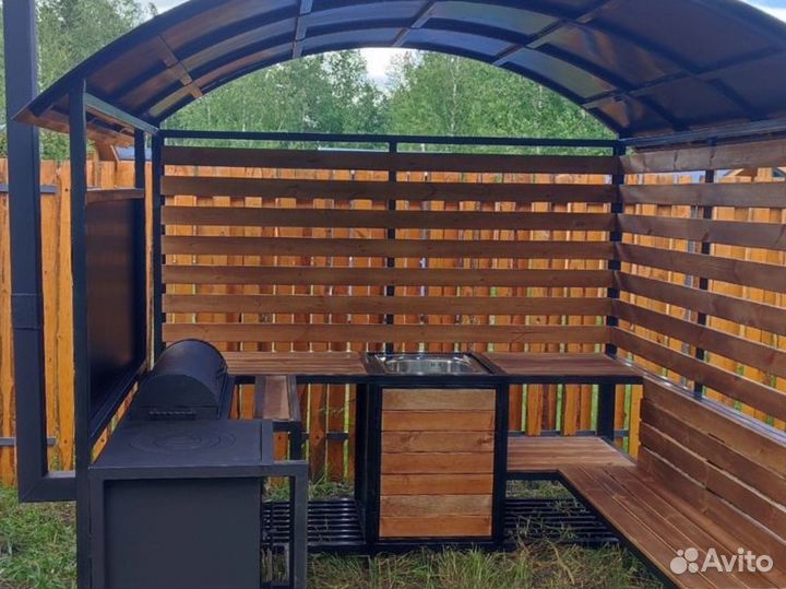 Беседка с мангалом