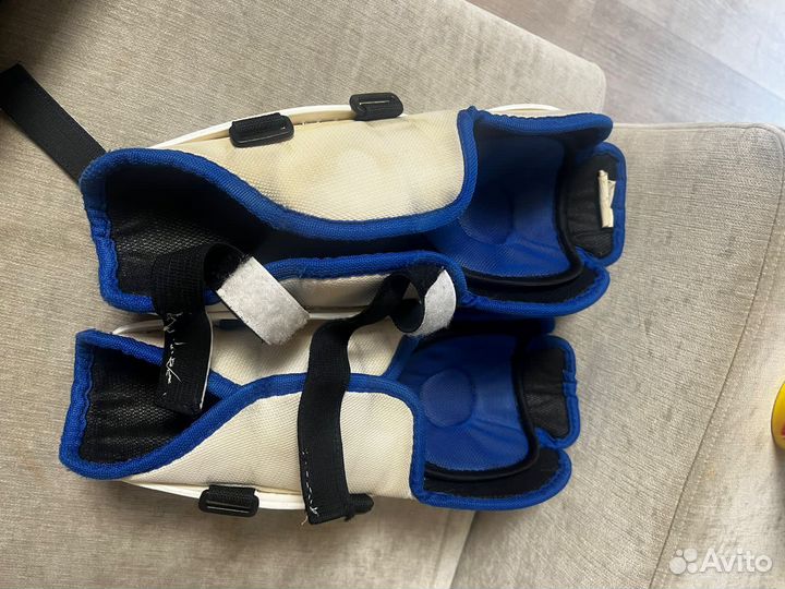 Щитки хоккейные