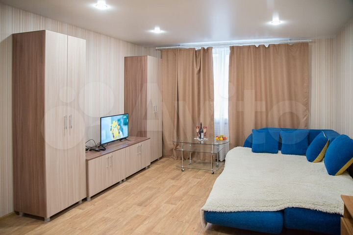 2-к. квартира, 42 м², 1/9 эт.