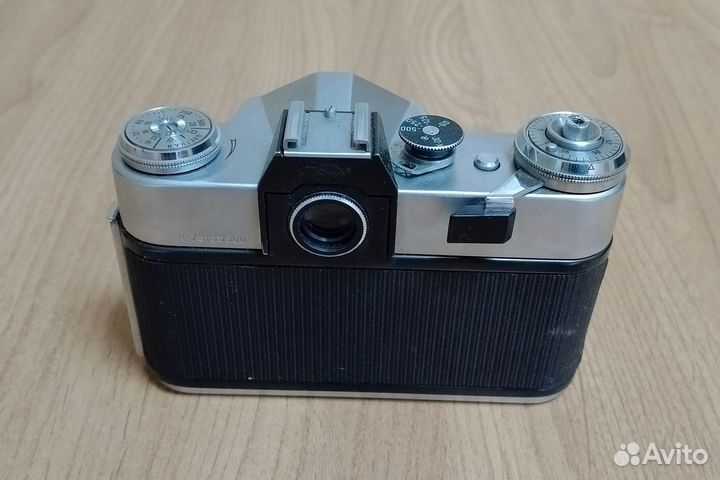 Фотоаппарат плёночный «Zenit–B» («Зенит В»)