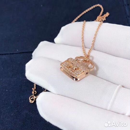 Золотое колье Hermes с бриллиантами 0,29 ct