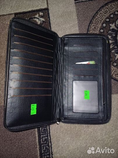 Мужское кожаное портмоне